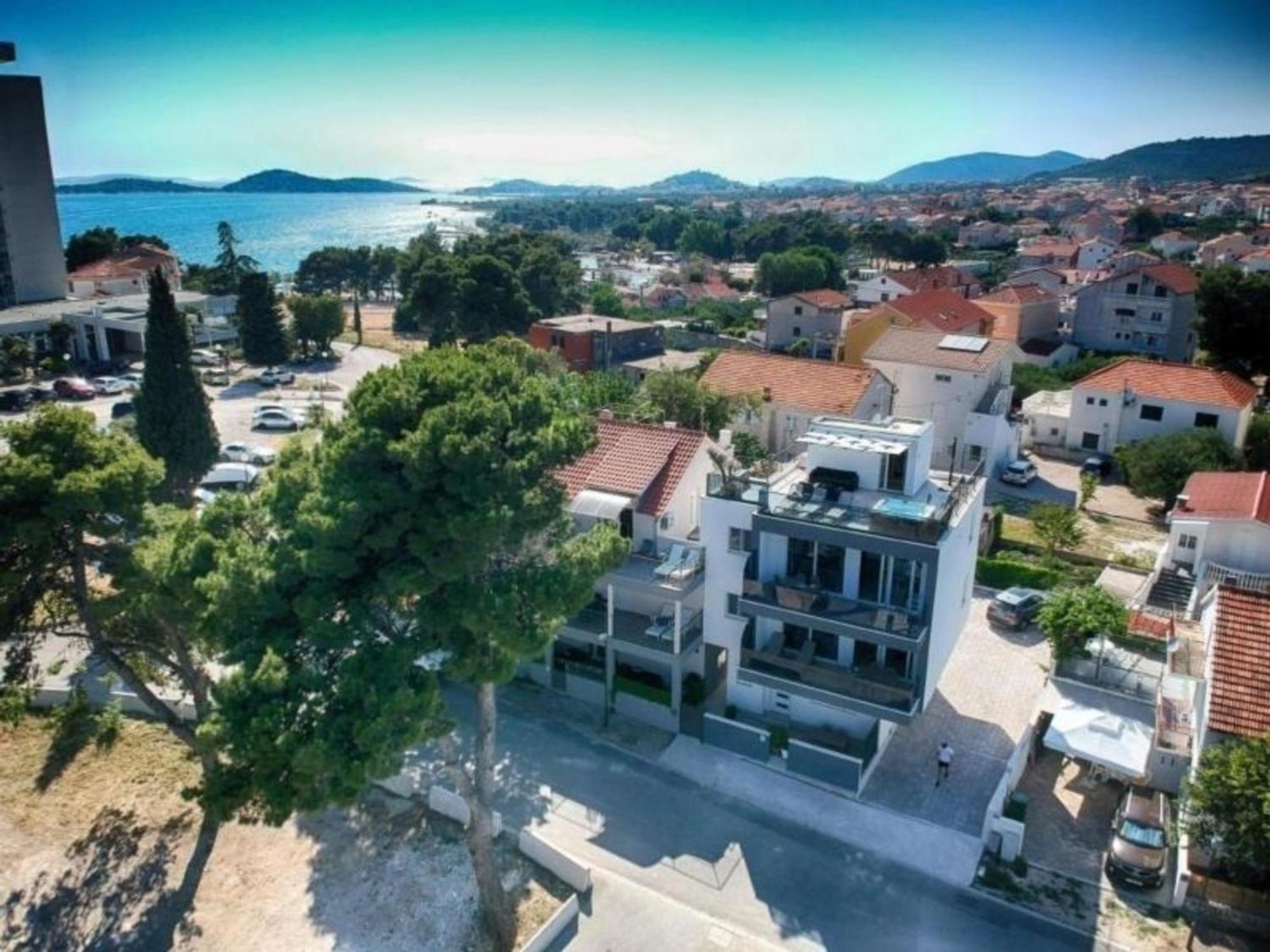 Neue Wohnung In Vodice Mit Grosser Terrasse Exterior photo